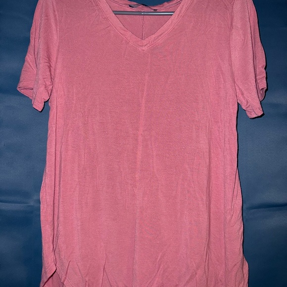 Shop Basic Tops - Elegant Pink V-Neck Short Sleeve Tee